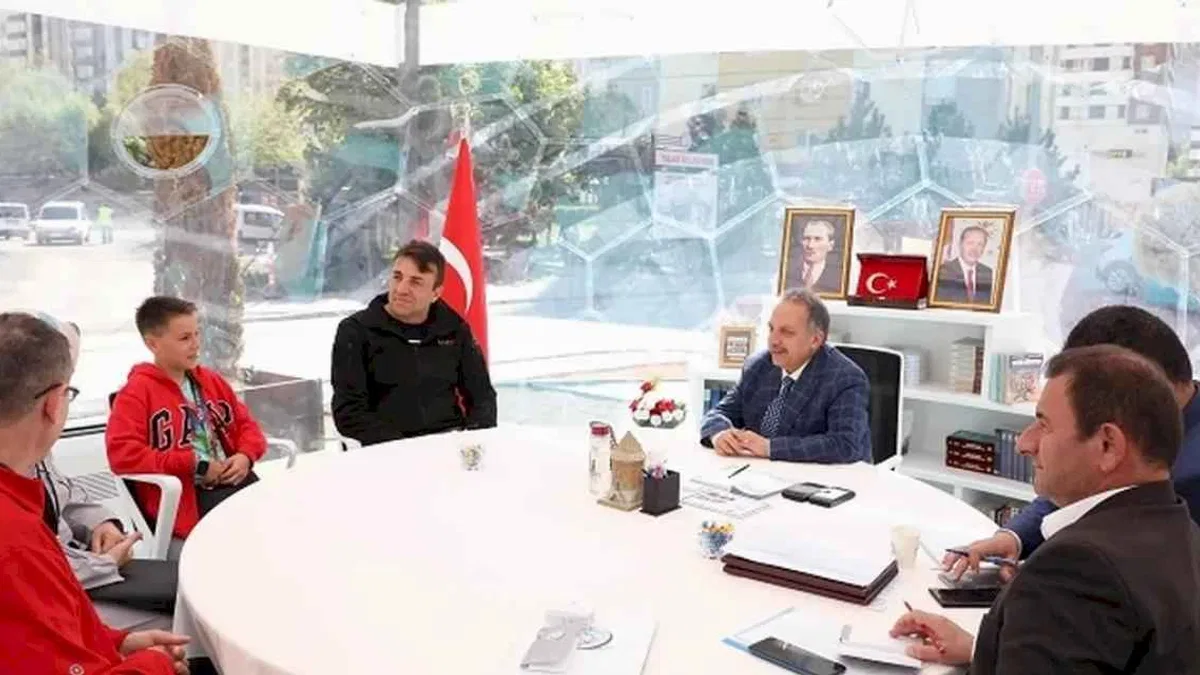 Kayseri Talas'ta 150 haftadır Şeffaf Oda