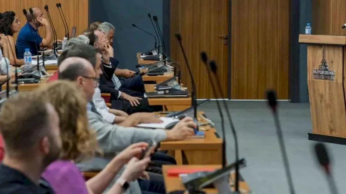 Orman yangınları ile mücadele stratejisi İzmir'de masaya yatırıldı