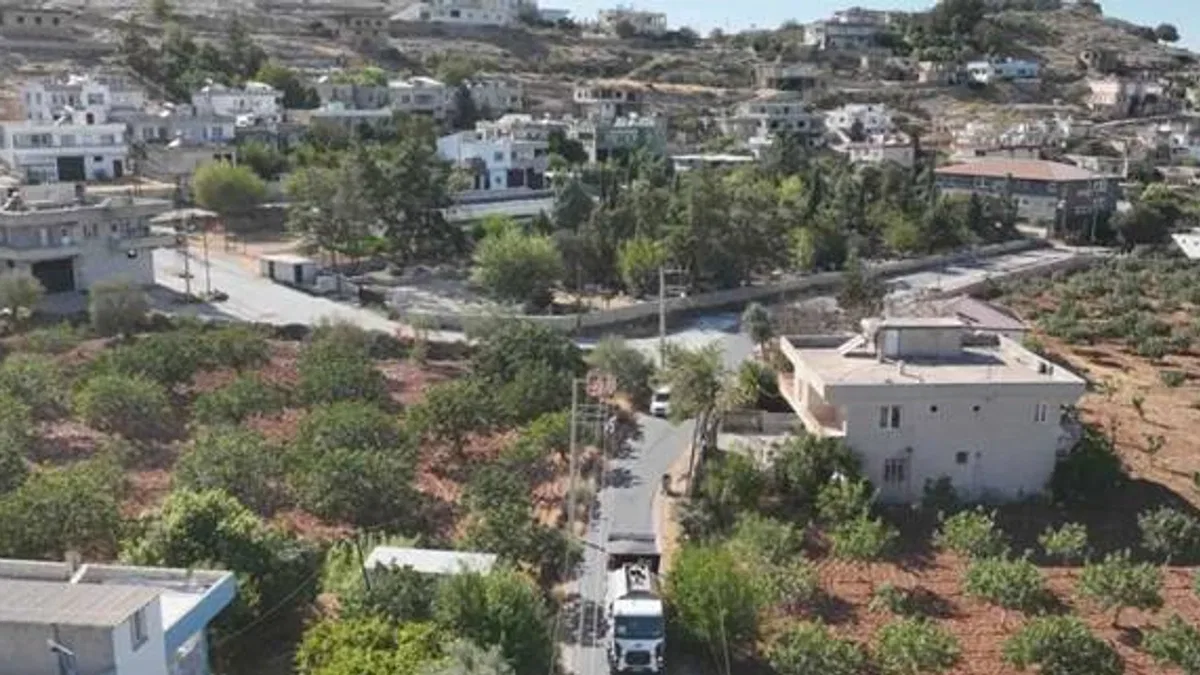 Halfeti kırsalındaki 11 kilometrelik grup yolu yenilendi