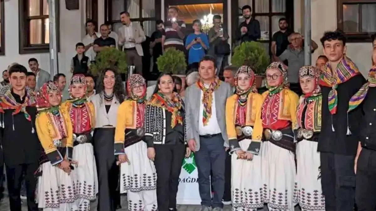 Başkan Aydın, Danışık Gecesi’nde hemşehrileriyle buluştu