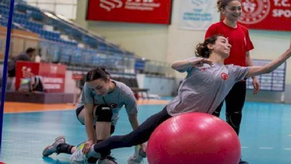 A Milli Kadın Hentbol Takımı 'Dünya' hazırlıklarına başladı