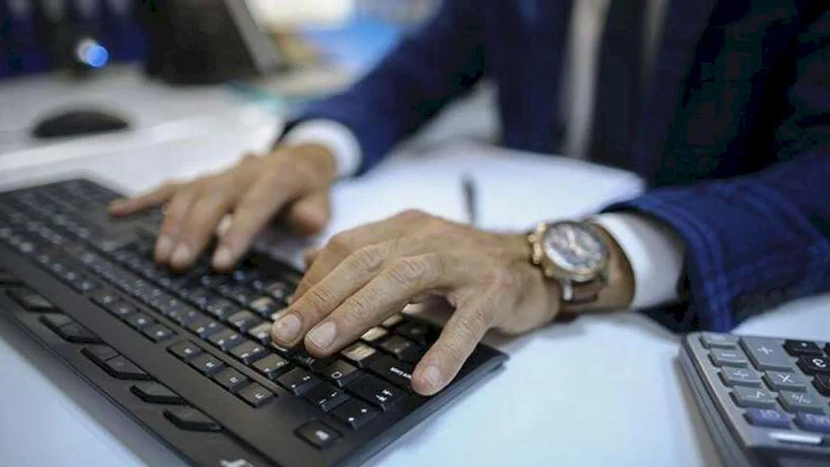 Mesai saatine ince ayar: Çalışma saatleri ne kadar kısalacak?
