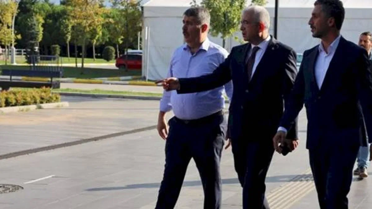 Kocaeli'nde 10 bin metrekarelik dev çadır tamam