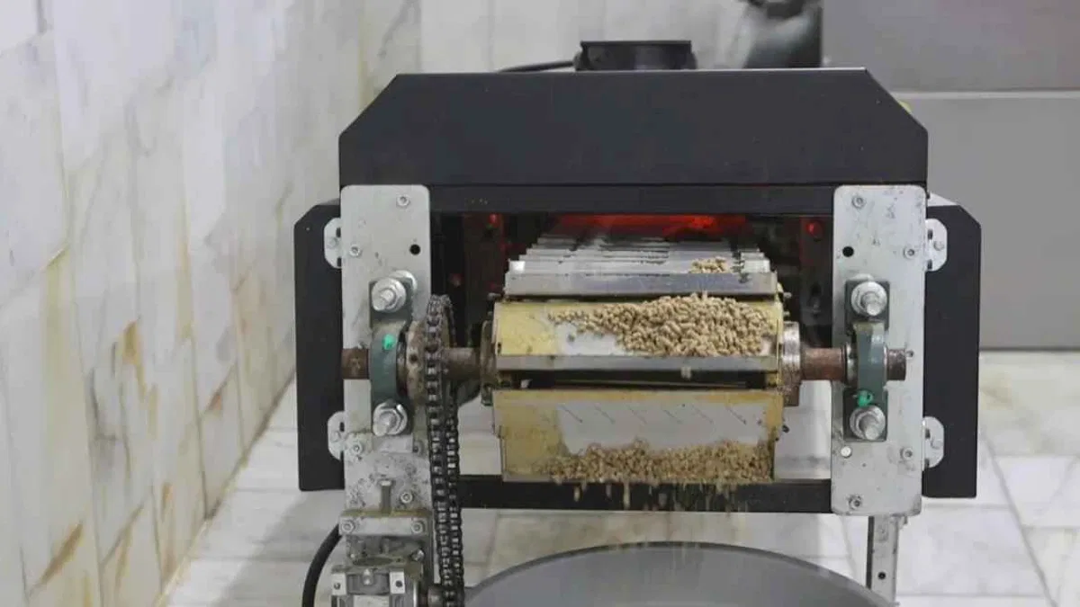Muğla'da can dostlar için 42 ton mama üretildi