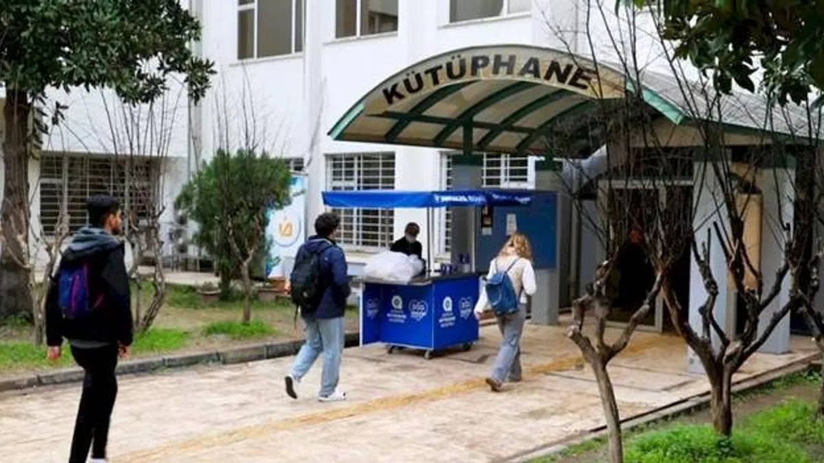 Antalya'da gençlere sınav haftası boyunca sıcak çorba ikramı