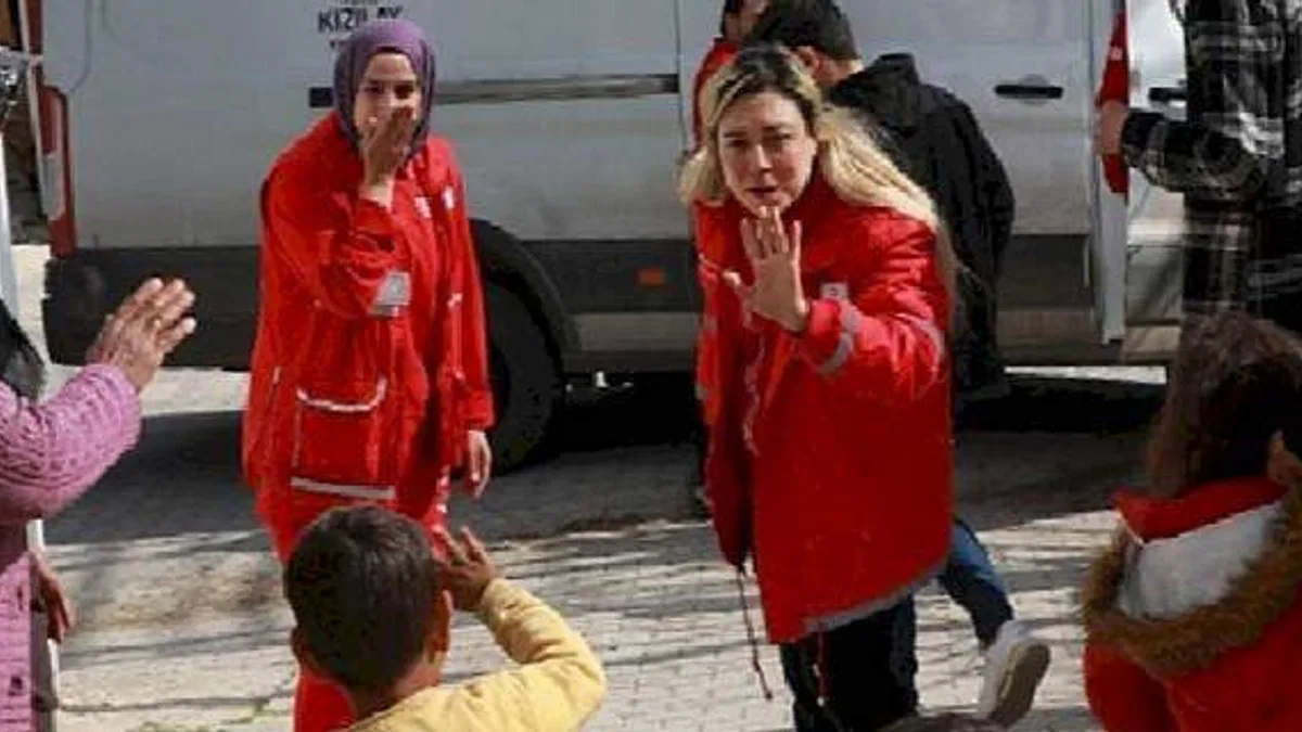 Kızılay'dan Afetzedelere Psikolojik İlk Yardım