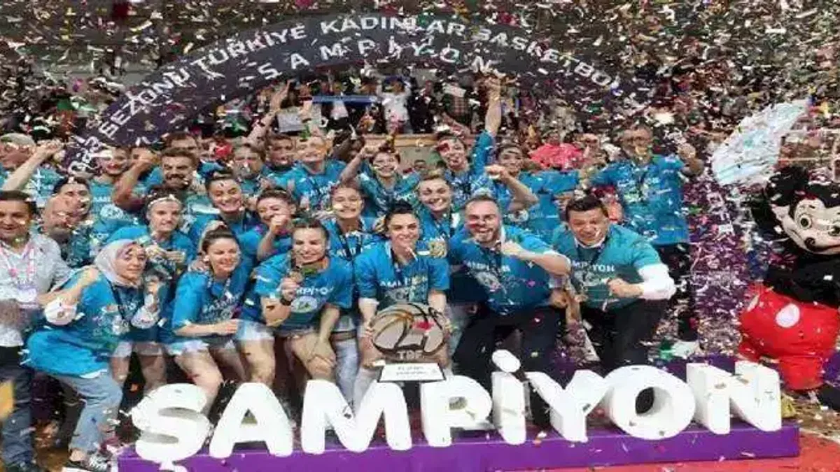 İzmitli Periler Süper Lig’de!