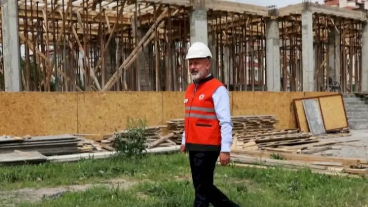 Başkan Çolakbayrakdar: Kentsel dönüşümle sosyal dönüşümü birlikte gerçekleştiriyoruz
