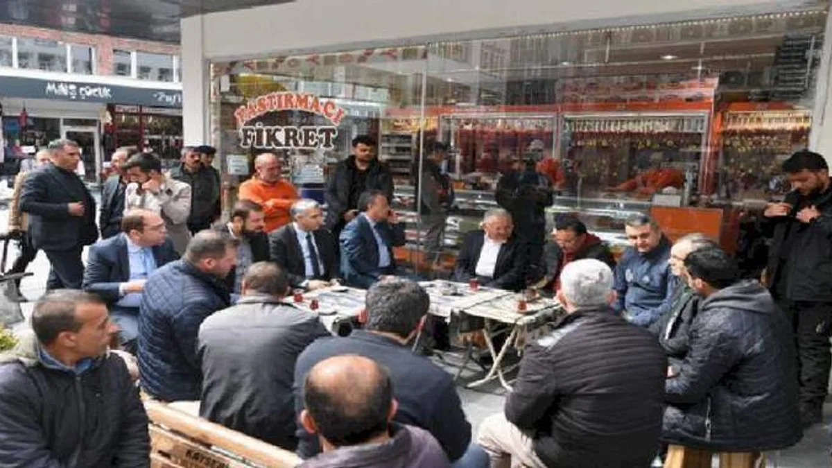 Kayseri protokolünden esnaf ziyareti