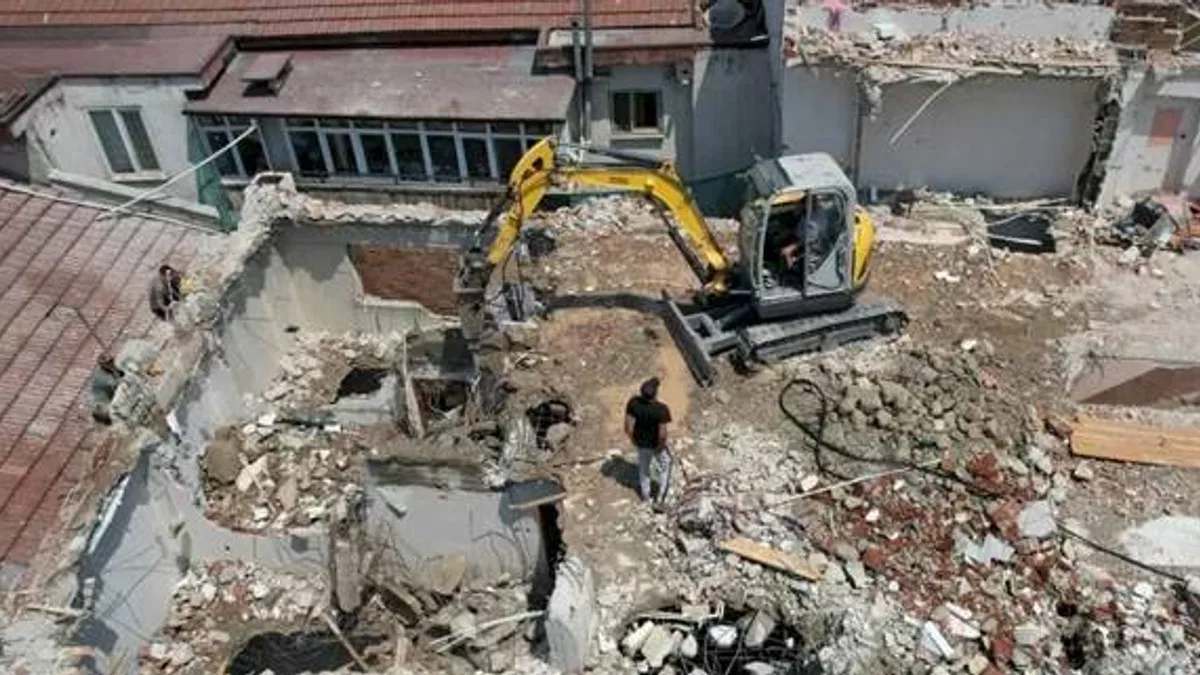 Yıldırım'da riskli binalara geçit yok