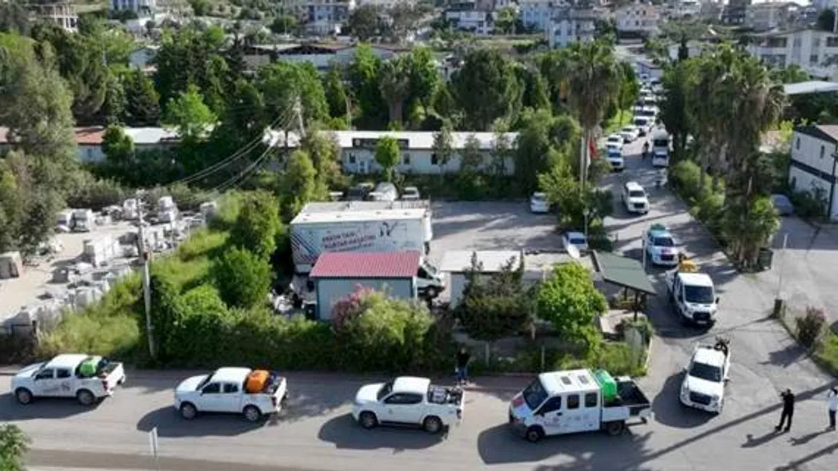 Adana Büyükşehir'den haşereyle yoğun mücadele