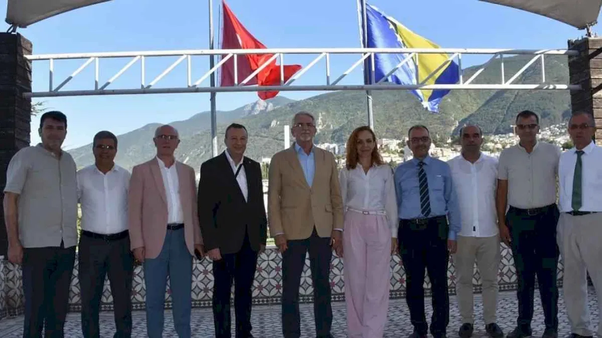 Balkan-Rumeli derneklerinden anlamlı ziyaret