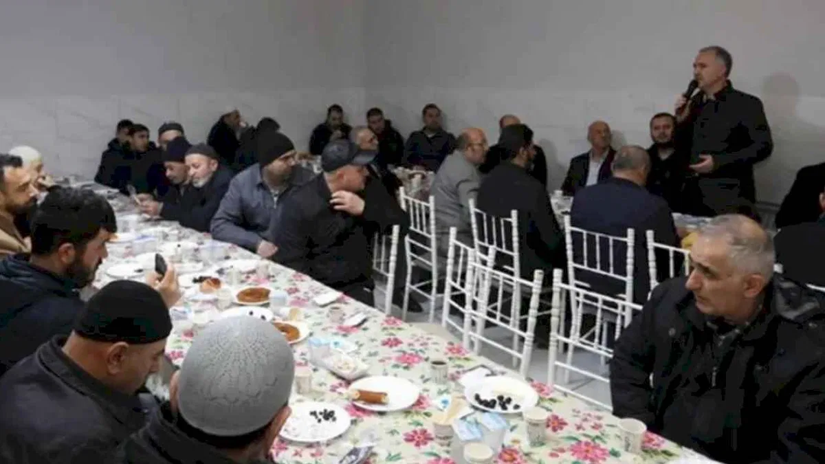 Bursa İnegöl'de Bereket Sofrası Fetih 1453 Camiinde kuruldu
