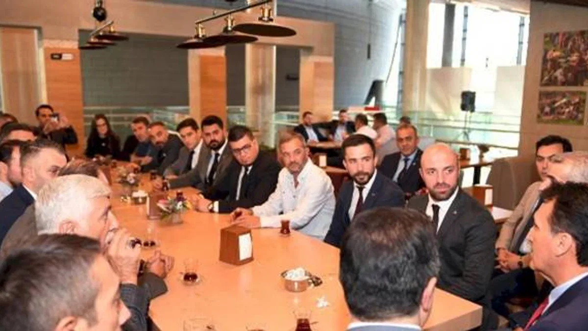 MHP Osmangazi’den Başkan Dündar’a ziyaret