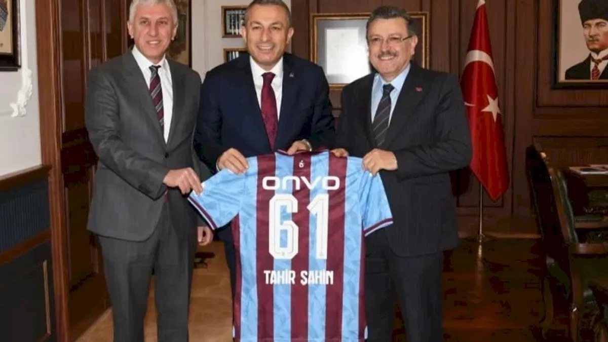 Trabzon'da Başkan Genç Vali Şahin’i ziyaret etti