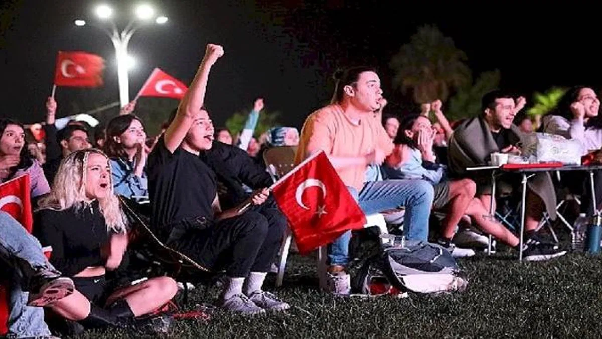 Millilerin Avrupa şampiyonluğu Sekapark'ta coşkuyla kutlandı
