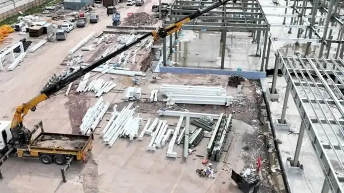 Kocaeli'de yapılar yükseliyor, merkez şeklini alıyor