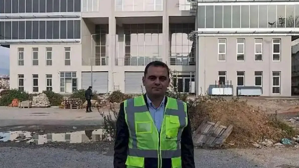 İzmir Büyükşehir Belediyesi'nin ek hizmet binası yakında hizmete girecek