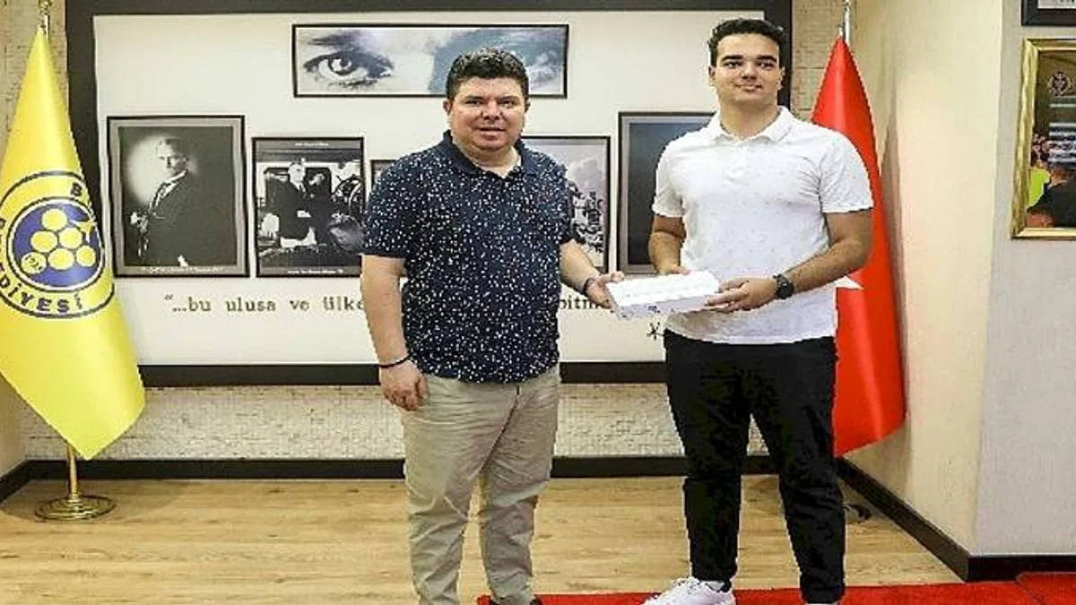 Başkan Kılıç Başarılı Öğrenciyi Makamında Ağırladı