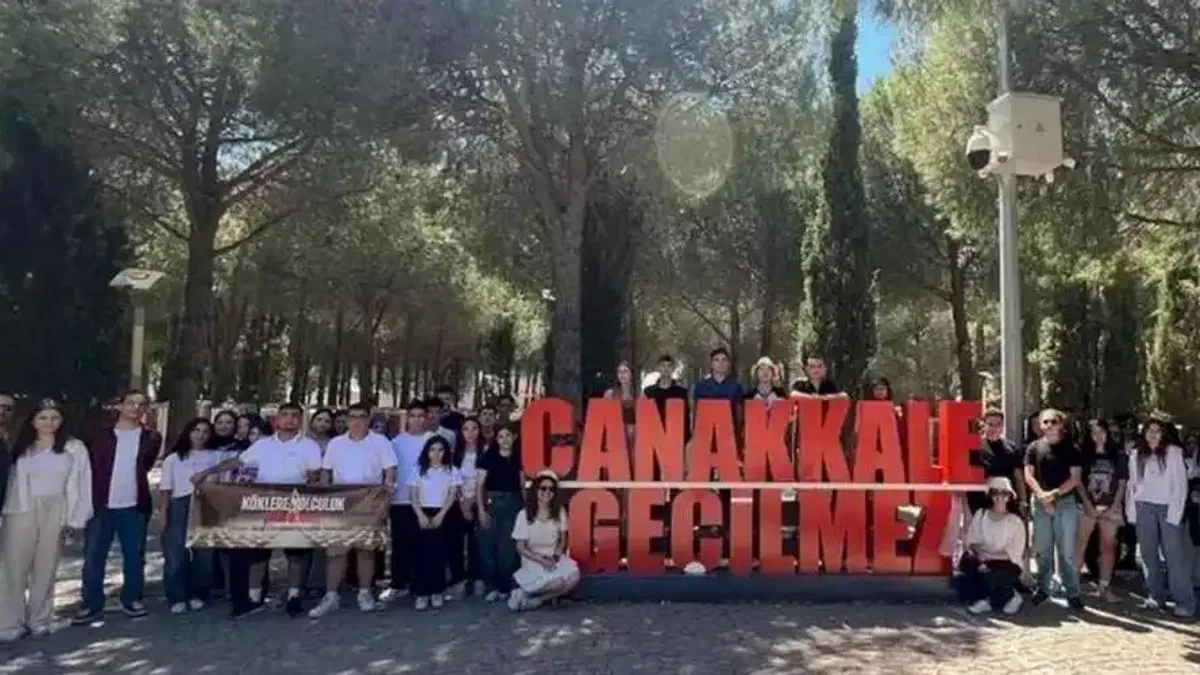 Denizlili gençler “Köklere yolculuk” ile Çanakkale ruhunu yerinde yaşadı