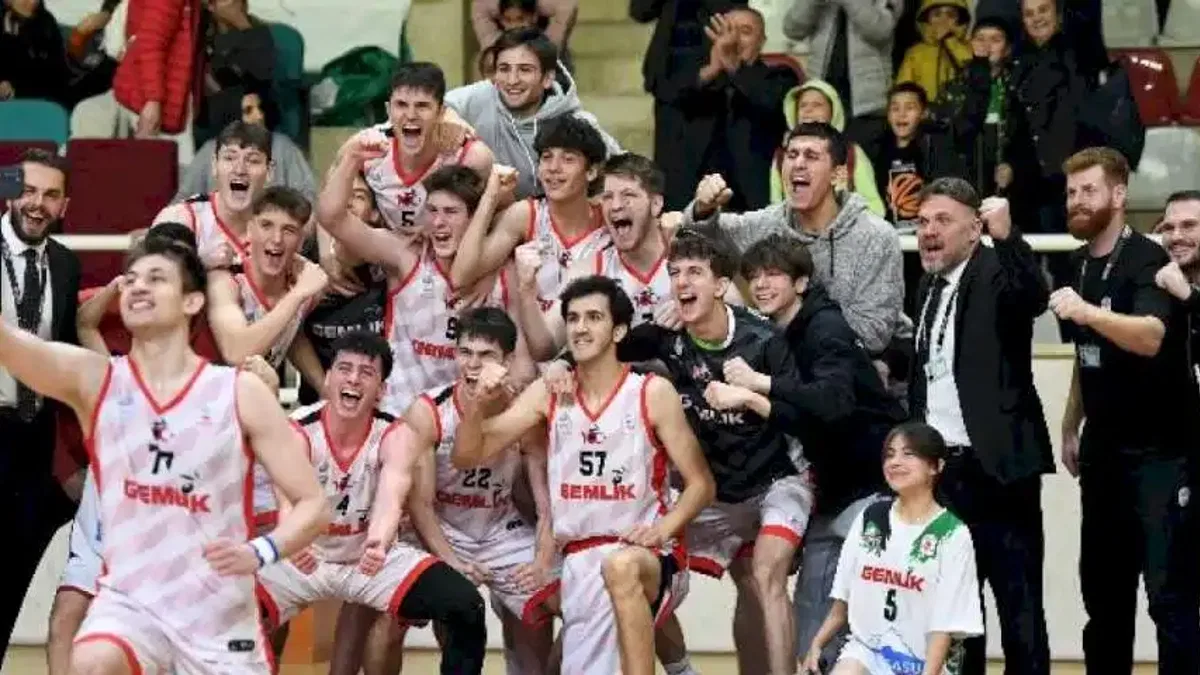 Gemlik Basketbol potada ilk galibiyetini aldı