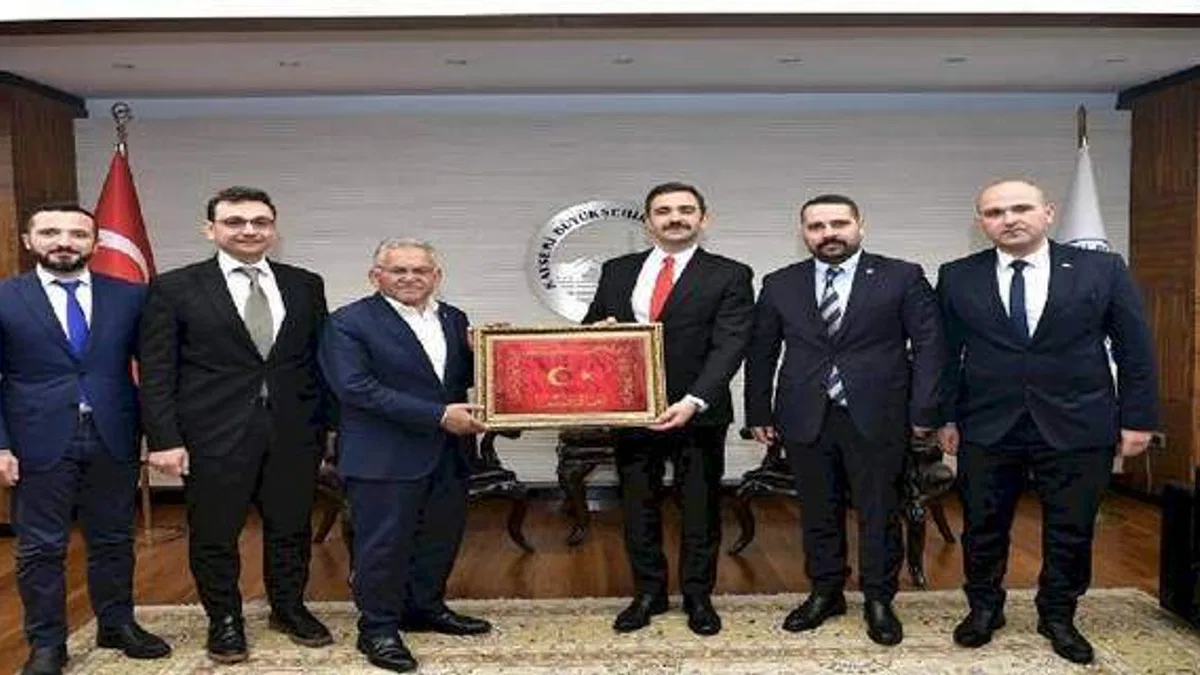Memduh Büyükkılıç'a STK'lardan ziyaret
