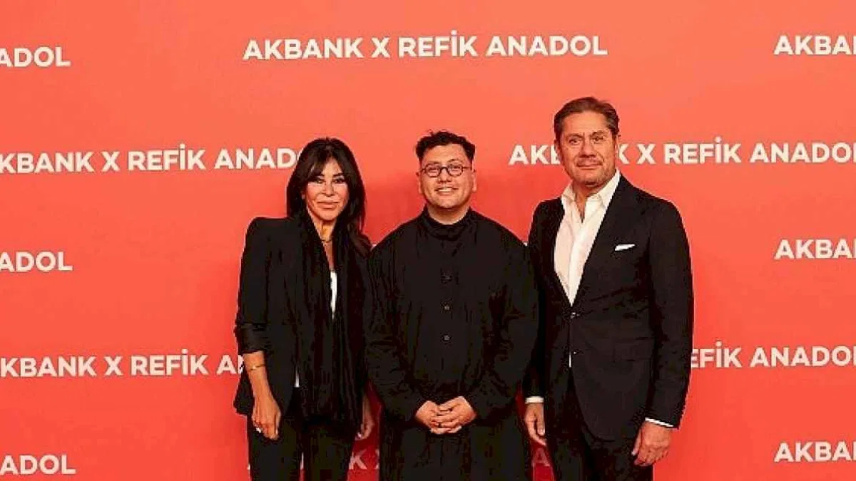 İş ve Sanat Dünyası Refik Anadol'un Akbank'a Özel Eserinin Açılışında Buluştu