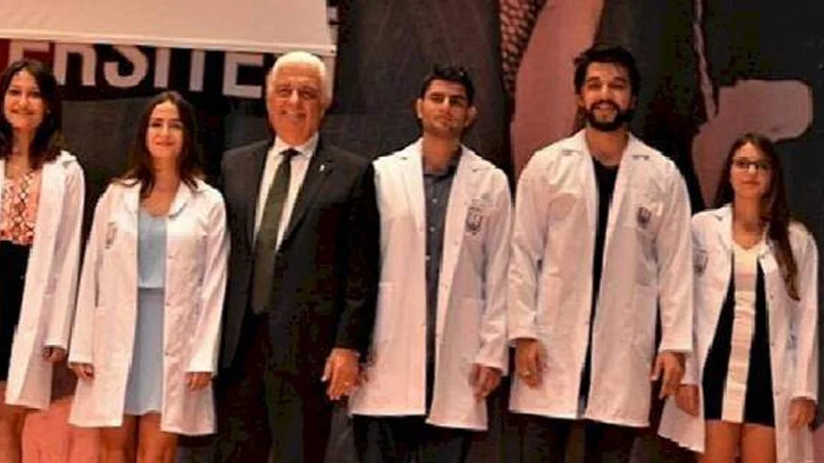 Başkan Gürün Sağlık Emekçilerinin Günü'nü Kutladı
