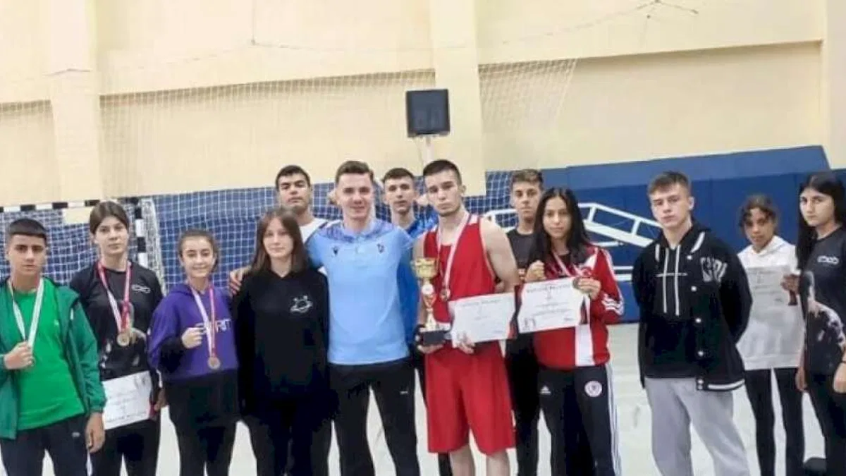 Manisalı sporcular Bilecik'ten 12 madalya ile döndü