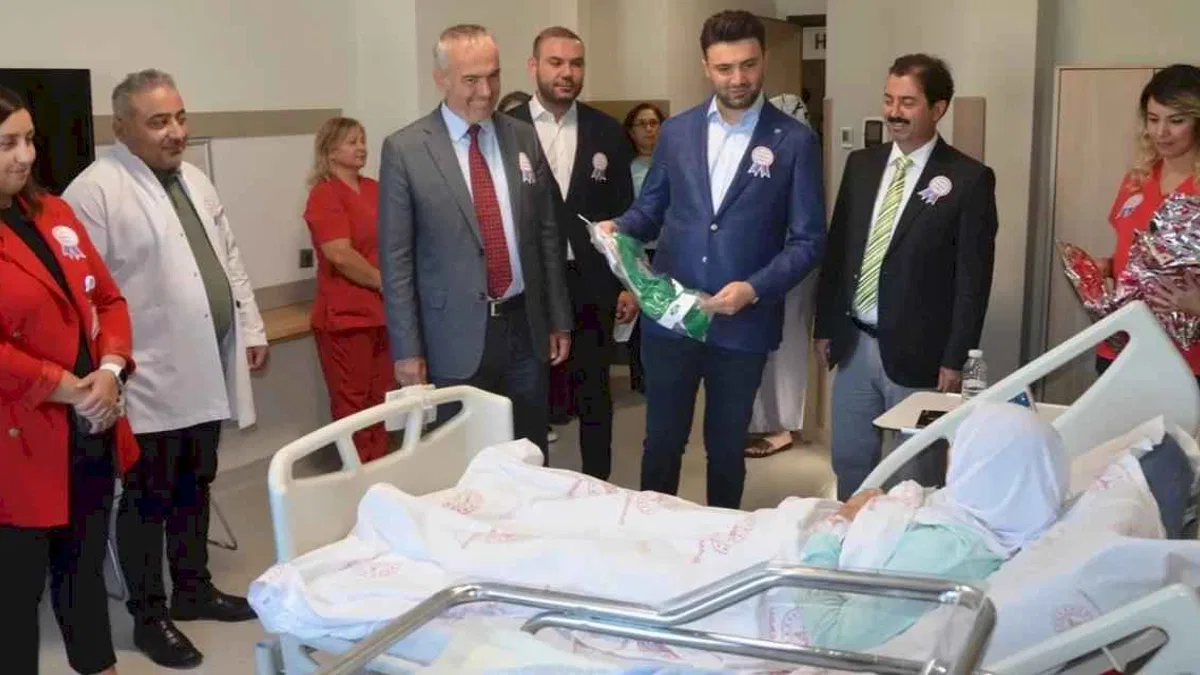 Bursaspor Başkanı Enes Çelik'ten "Anne Sütü"ne destek