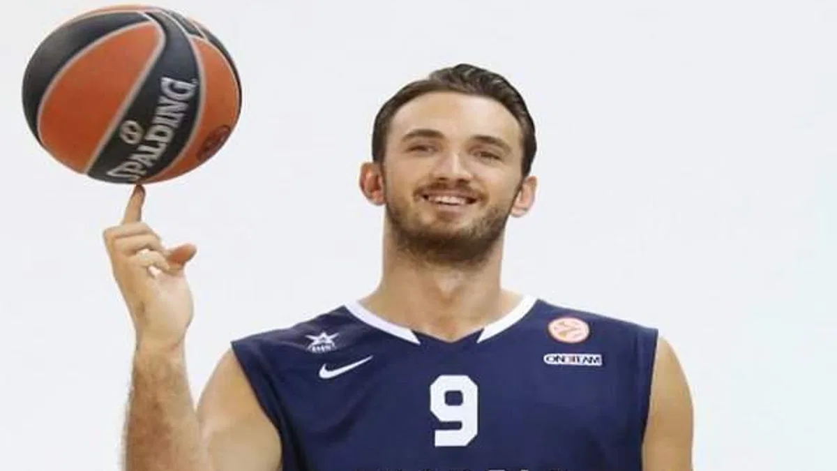 Türk Telekom Basketbol Takımı, Semih Erden'i transfer etti