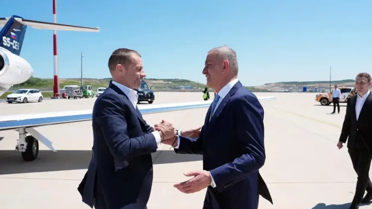 UEFA Başkanı Čeferin İstanbul’da