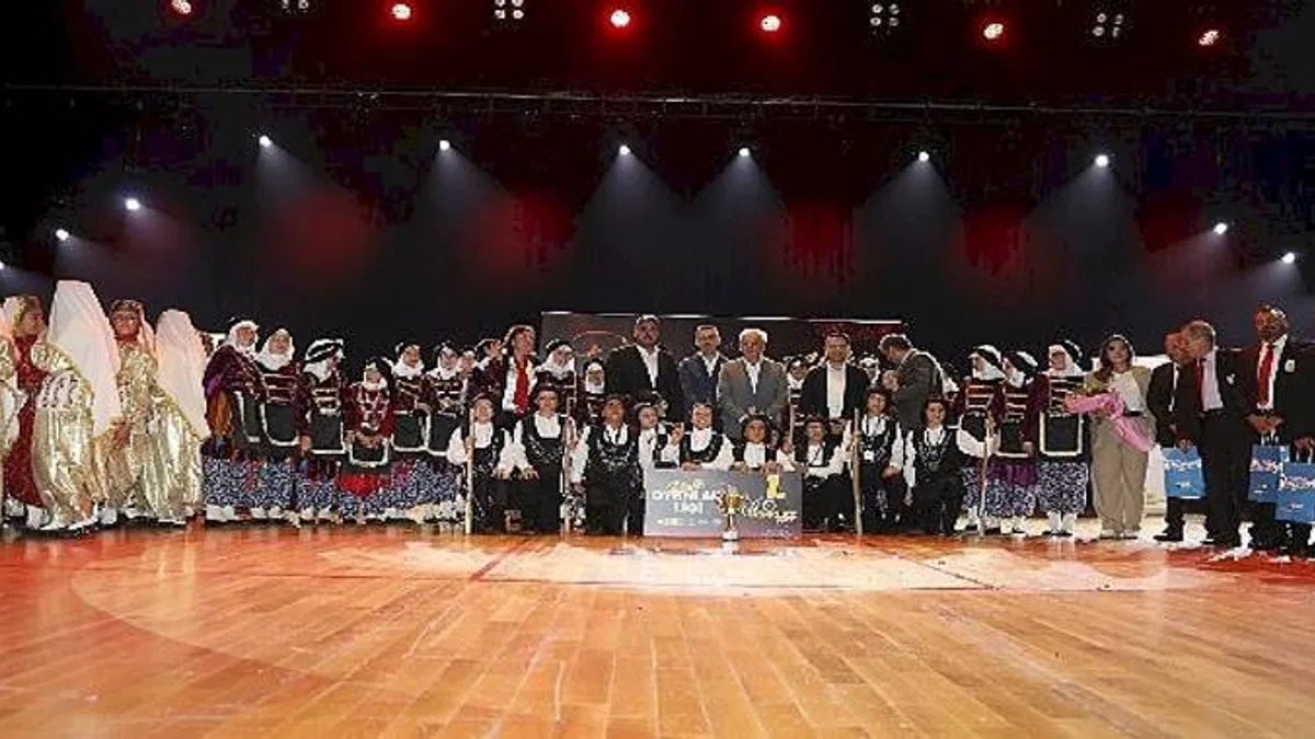 Konya Büyükşehir Halk Oyunları Ligi Finali Büyük Heyecana Sahne Oldu