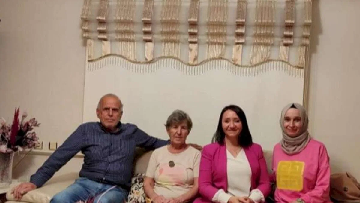 Bilecikli AK Kadınlardan emekli öğretmenler vefa