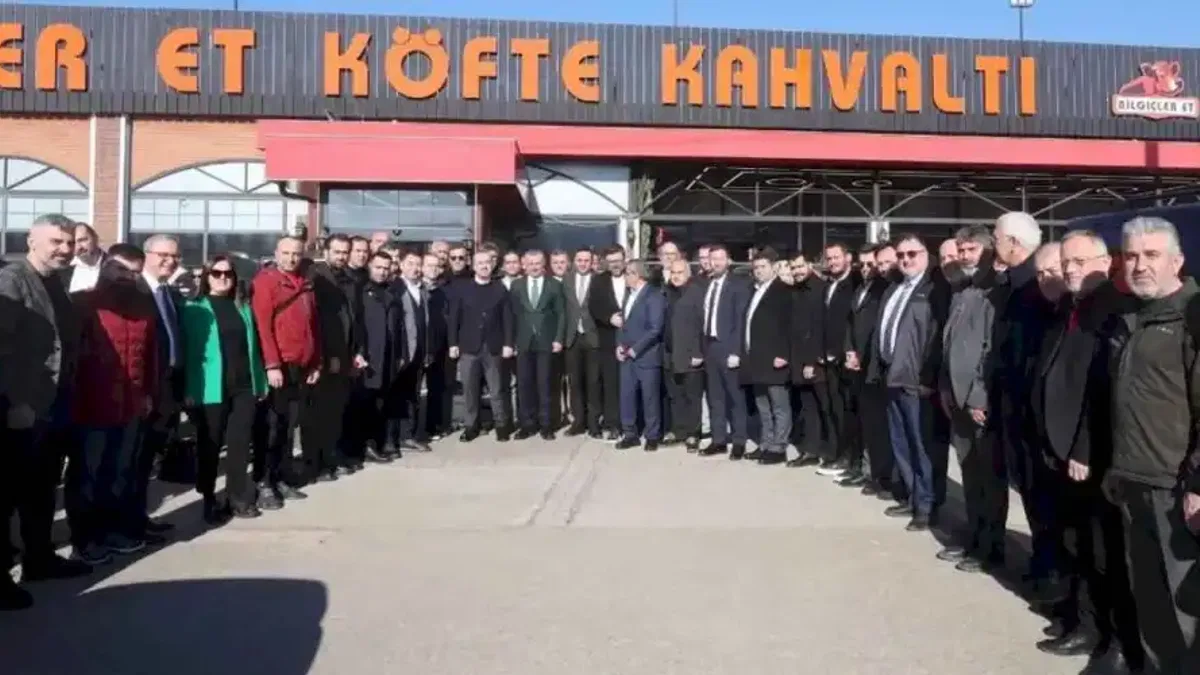 Kocaeli'de Başkan Büyükakın Başiskele esnafıyla buluşu