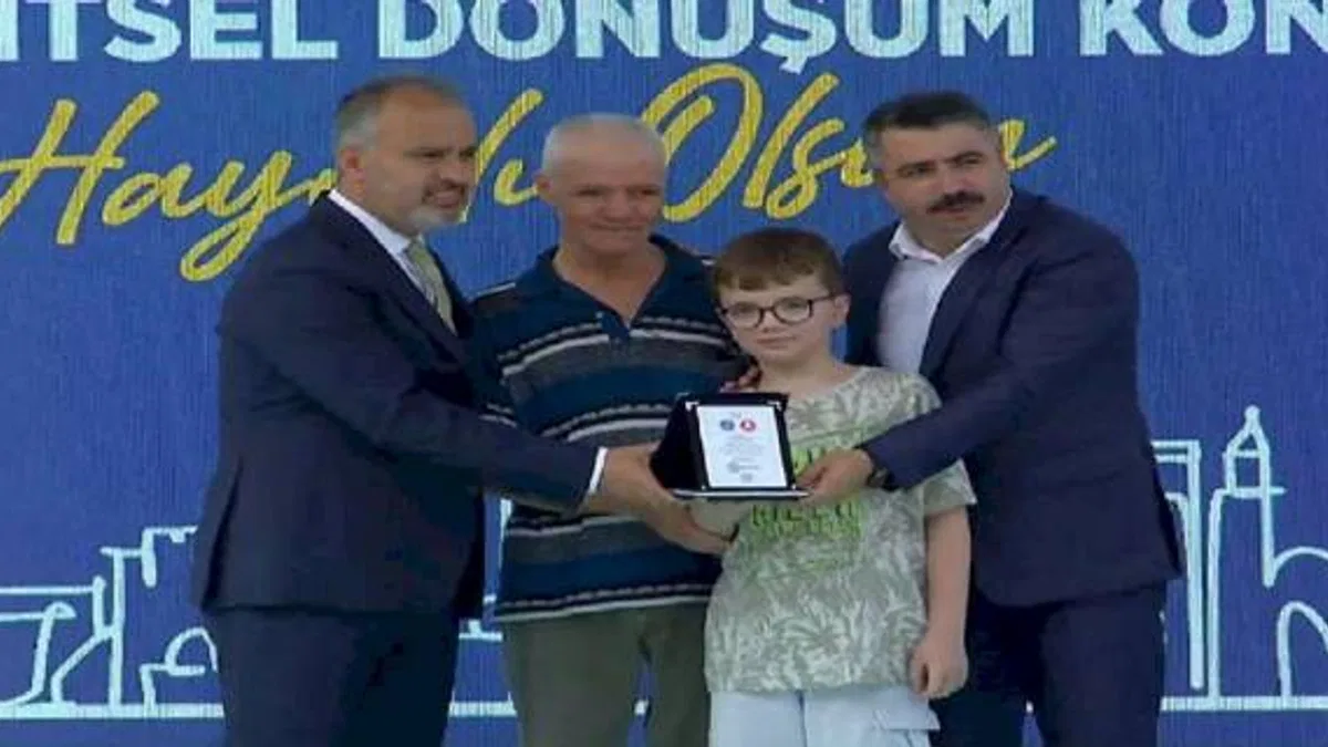 Bursa Yıldırım'da büyük dönüşüm... İlk anahtarlar teslim edildi