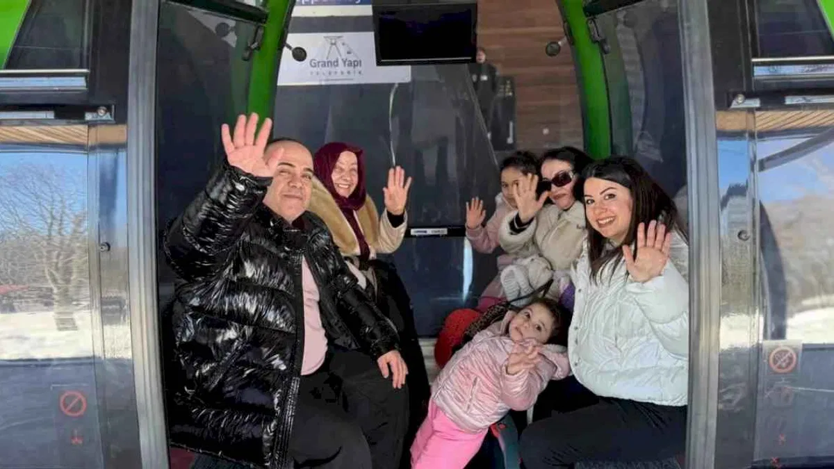 Kartepe Teleferiği’nde tatil yoğunluğu