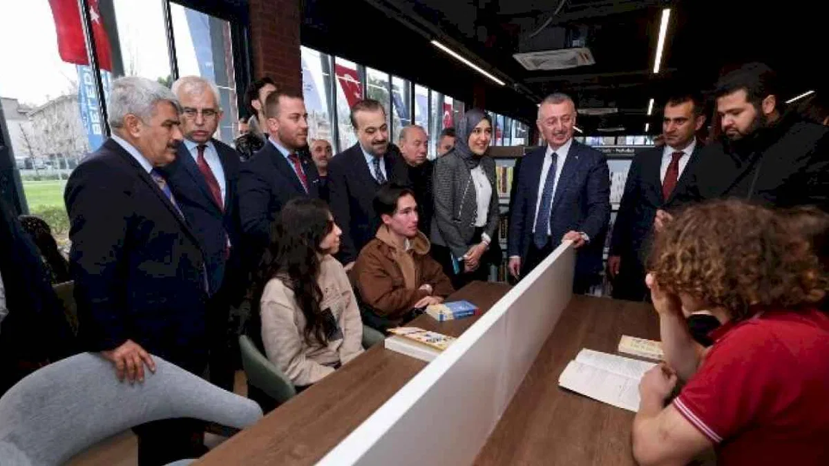 Derince Kütüphanesi hizmete girdi