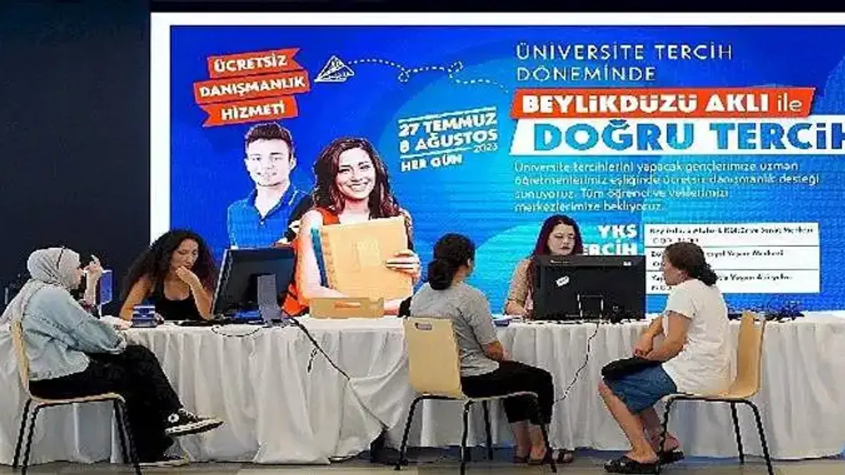 Beylikdüzü Belediyesi tercih döneminde de öğrencilerin yanında
