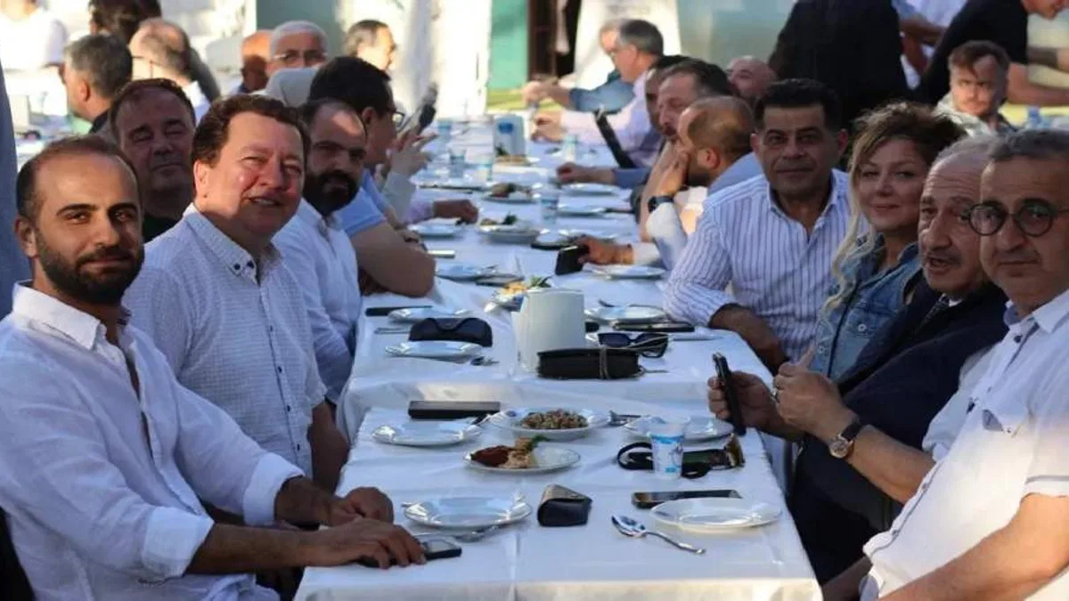 İzmir’in ortak vicdanı 166. kez aynı masada buluştu