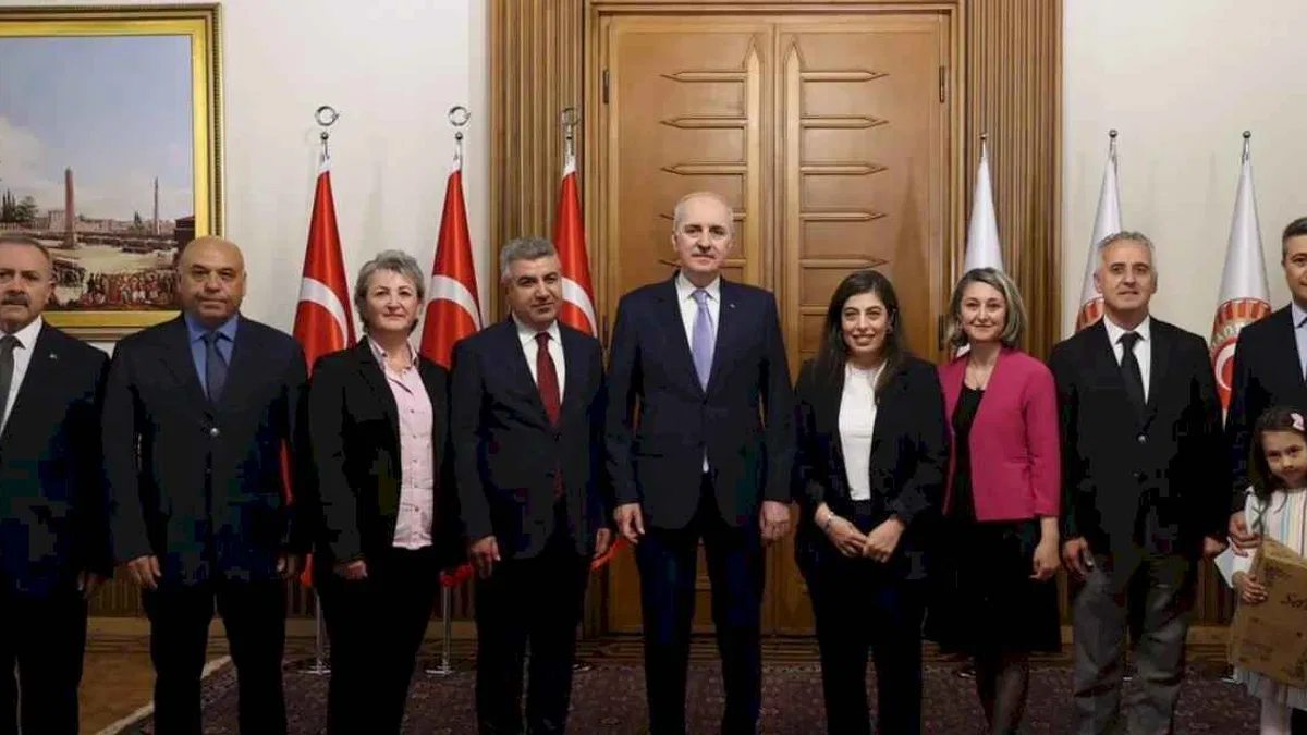 Kurtulmuş, TBMM personeliyle bayramlaştı