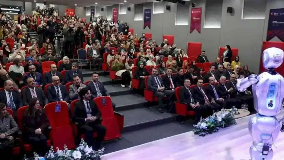 YETEV Eğitim Teknolojileri Zirvesi YETZ'24 gerçekleşti