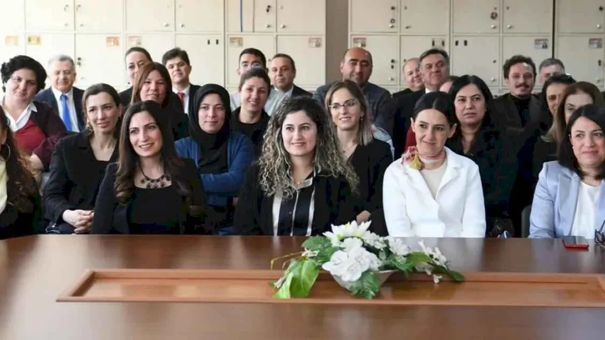 315 bin 856 öğretmen 'ünvan'a kavuştu