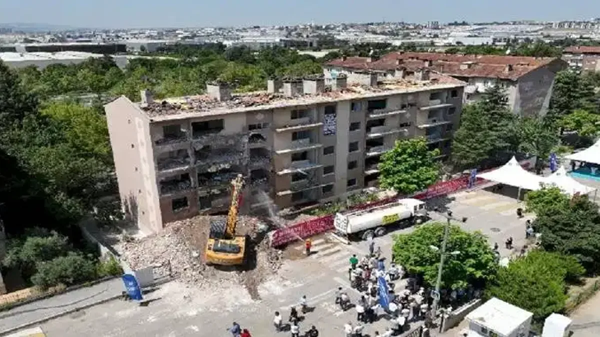 Bursa 1050 Konutlar'da dönüşüm 'resmen' başladı