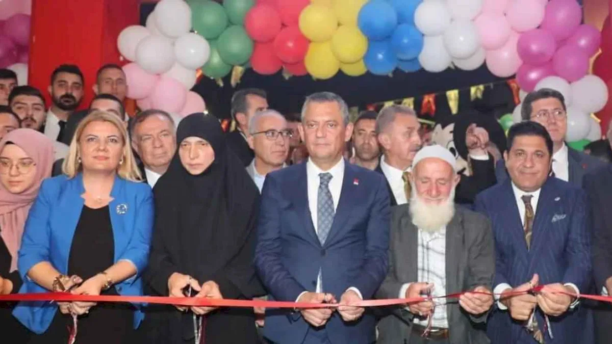 Özgür Özel: Hasan Bitmez hakkı ve haklıyı temsil etmektedir