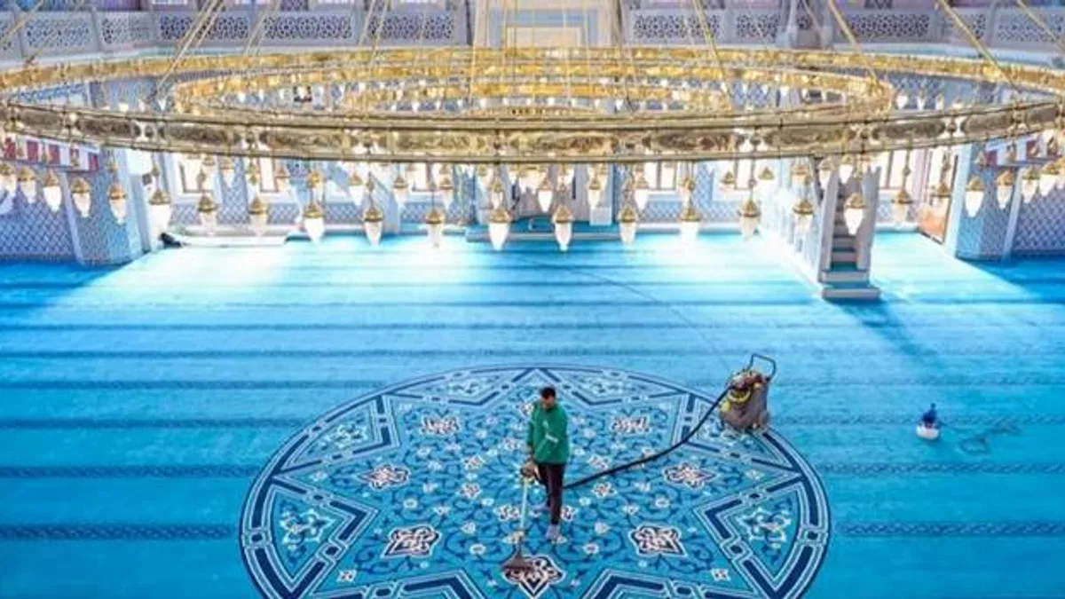 Mersin’de Ramazan öncesi yoğun temizlik mesaisi