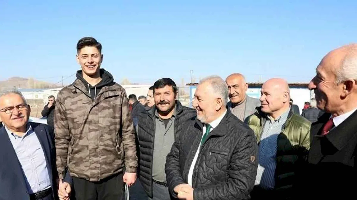 Kayseri Büyükşehir oto esnafının yanında