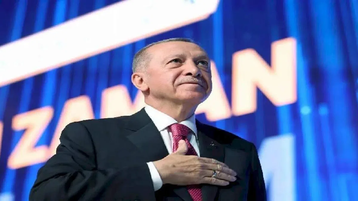 AK Parti'nin beyannamesi açıklandı... Erdoğan müjdeleri peş peşe sıraladı