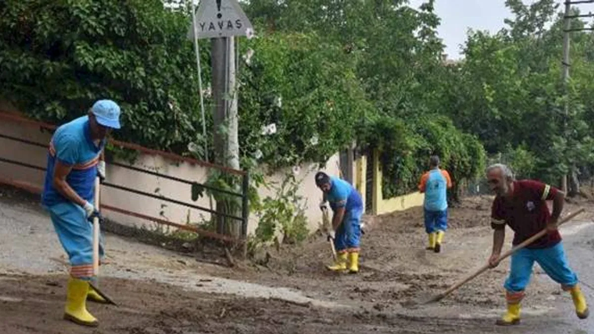 Yıldırım'da yağmur mesaisi