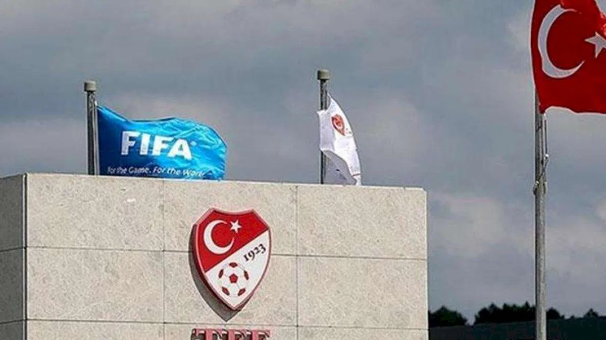 Süper Lig'e 'Yarı Otomatik Ofsayt Sistemi' geliyor